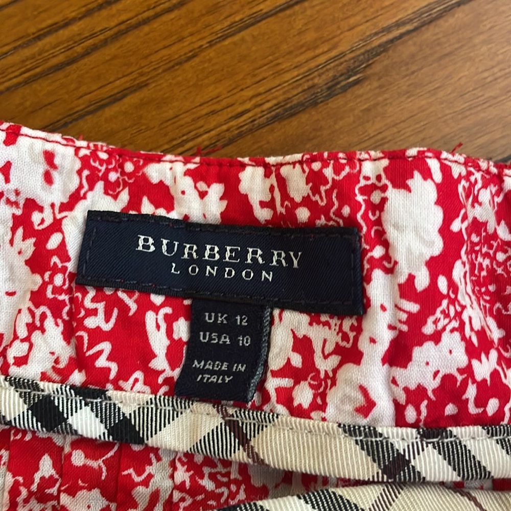 Burberry London Red Pleated Knee Length Ruffle Flowy Skirt - Picture 5 of 10